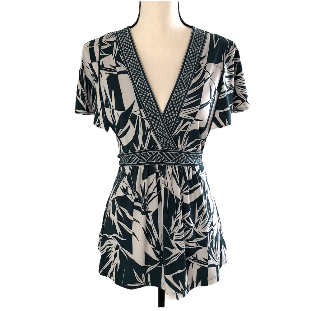BCBG MAXAZRIA Bamboo Print Butterfly Sleeve Top
